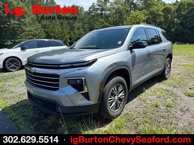 Used 2024 Chevrolet Traverse LT FWD image 3