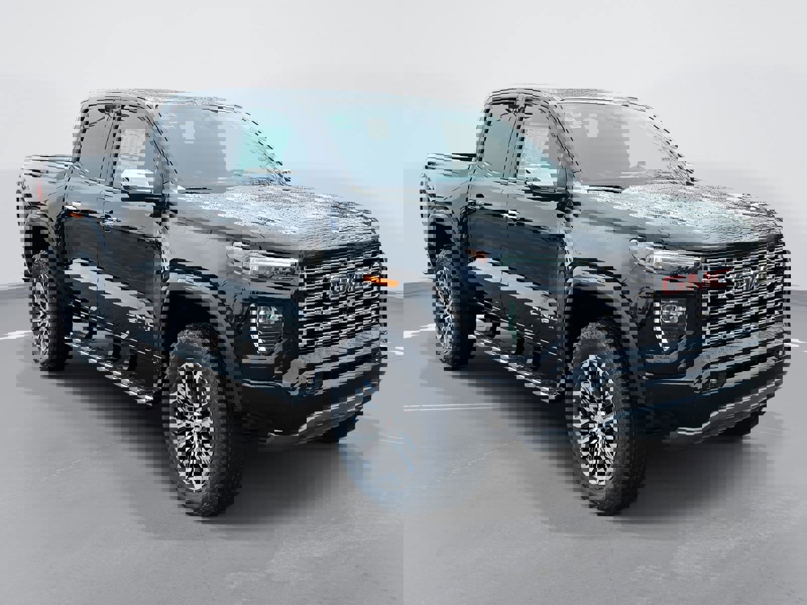 New 2026 GMC Canyon Denali image 3