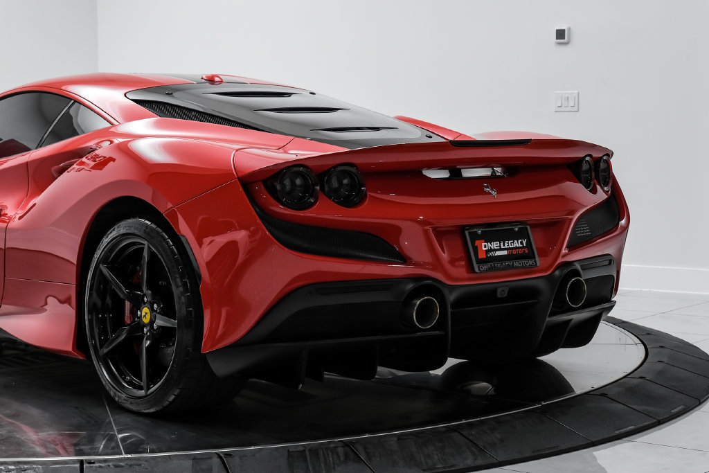 Used 2020 Ferrari F8 Tributo RWD image 15