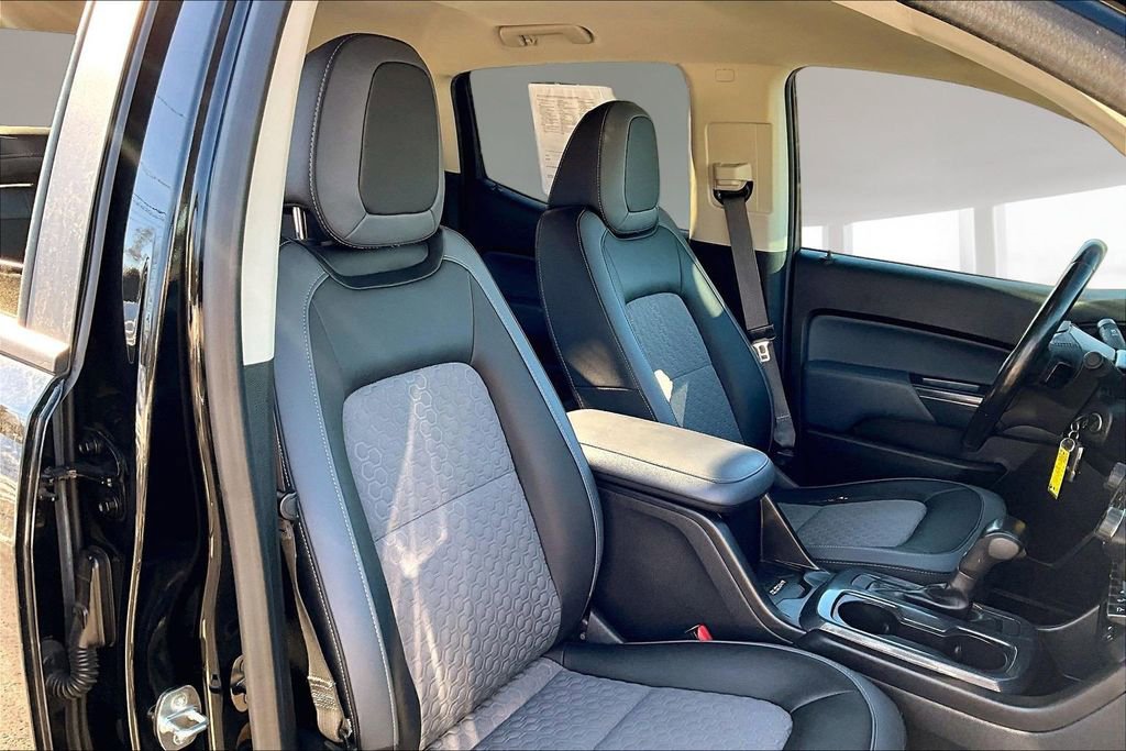 Used 2021 Chevrolet Colorado Z71 w/ Safety Package image 30