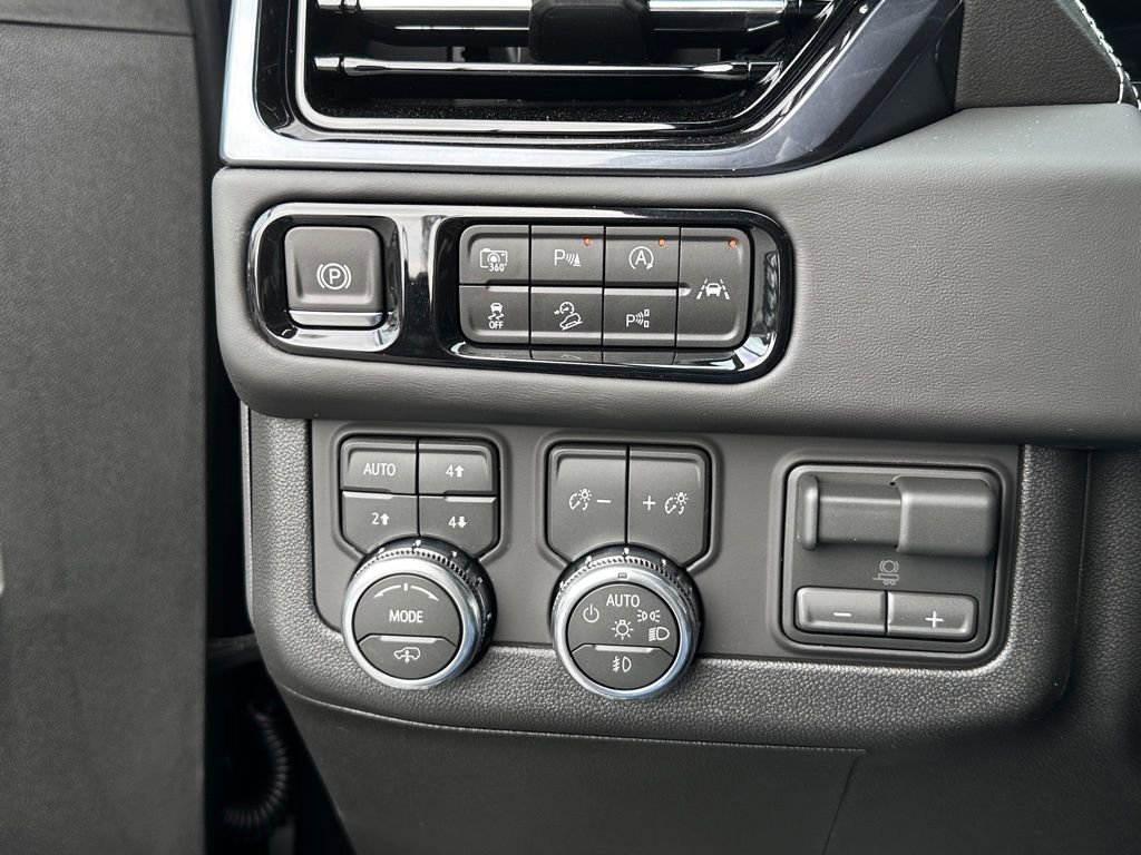New 2026 GMC Yukon XL AT4 Ultimate AWD/4WD image 34
