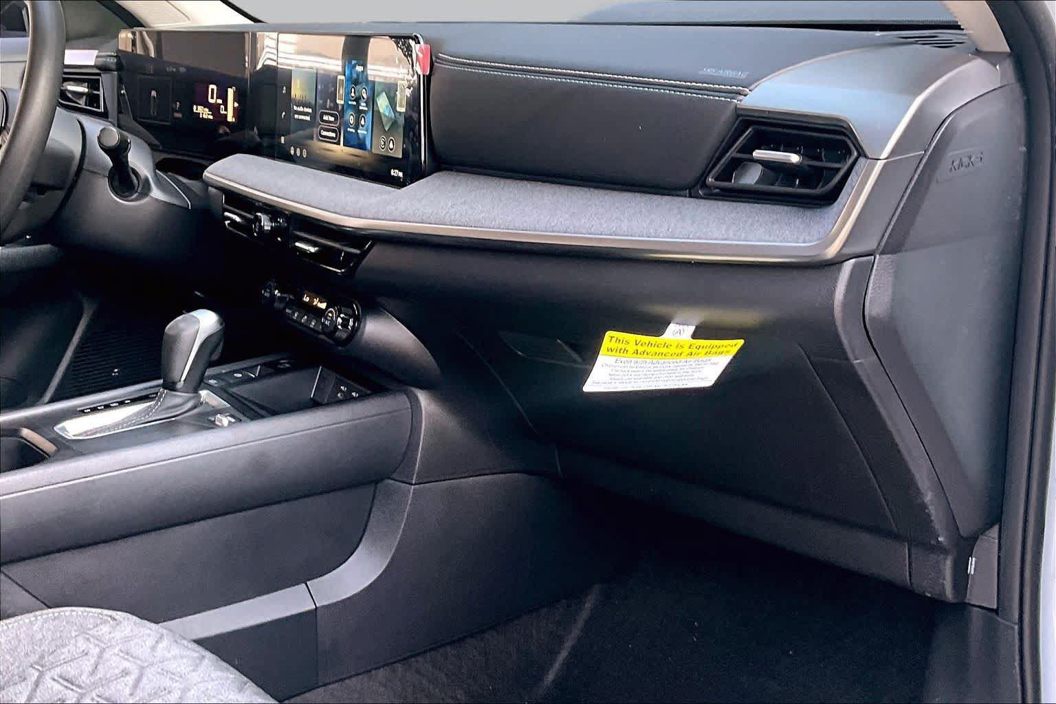 Certified 2026 Nissan Kicks SV FWD image 18