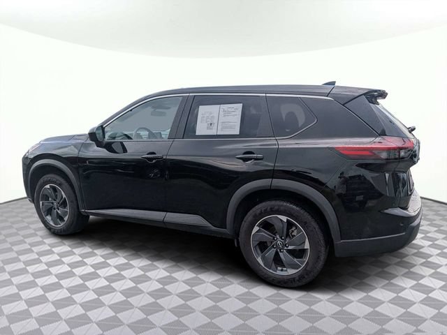 Used 2025 Nissan Rogue SV FWD image 4