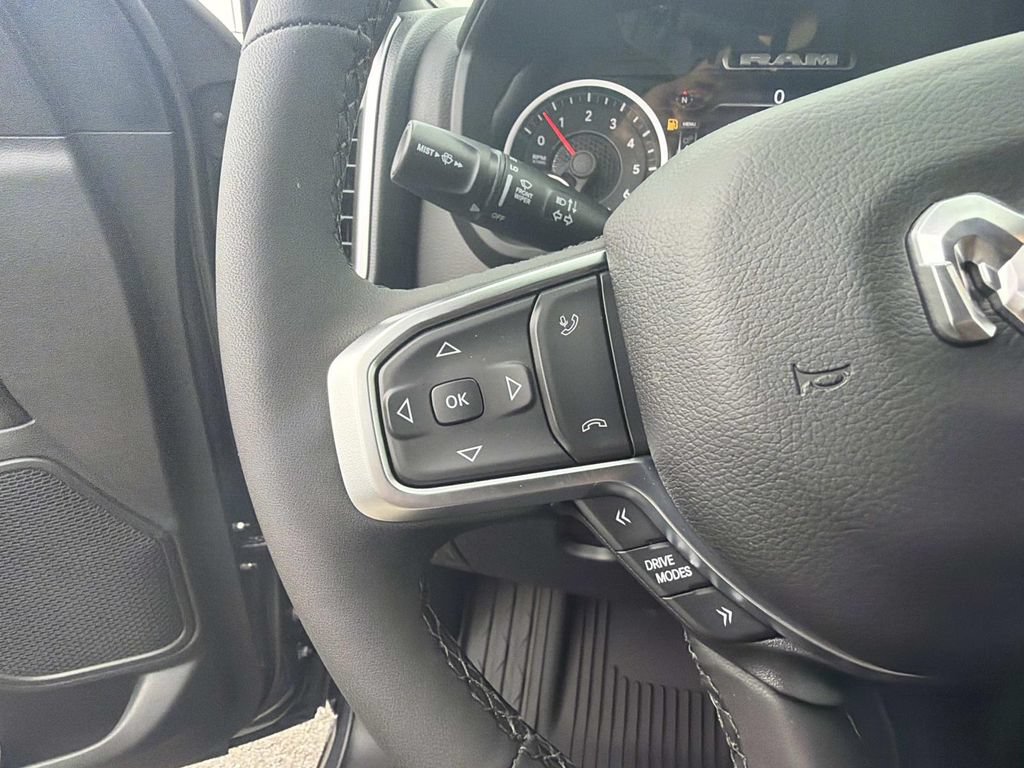 New 2026 RAM 1500 Big Horn AWD/4WD image 9