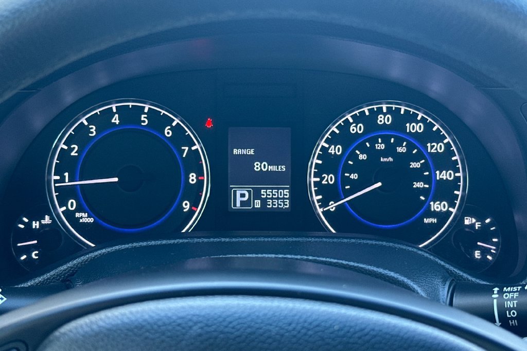 Used 2015 INFINITI Q40 w/ Navigation Package RWD image 23