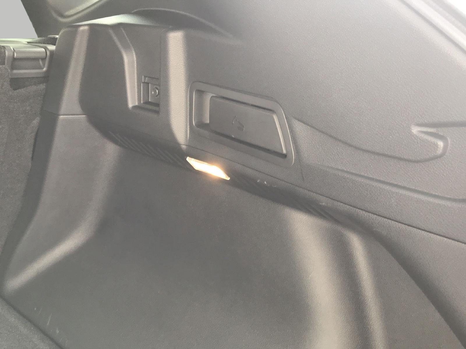Used 2025 Nissan Murano SV AWD/4WD image 14