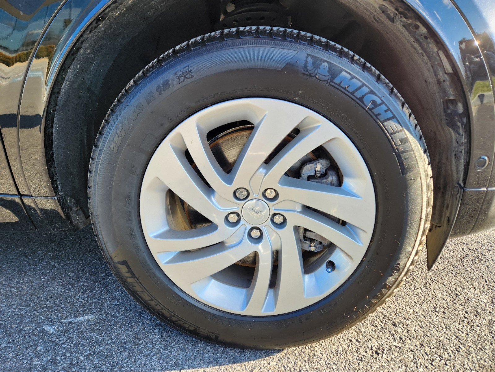 Certified 2024 Land Rover Discovery Sport S image 7