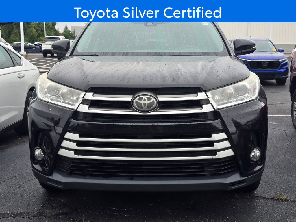 Certified 2017 Toyota Highlander Plus AWD/4WD image 2