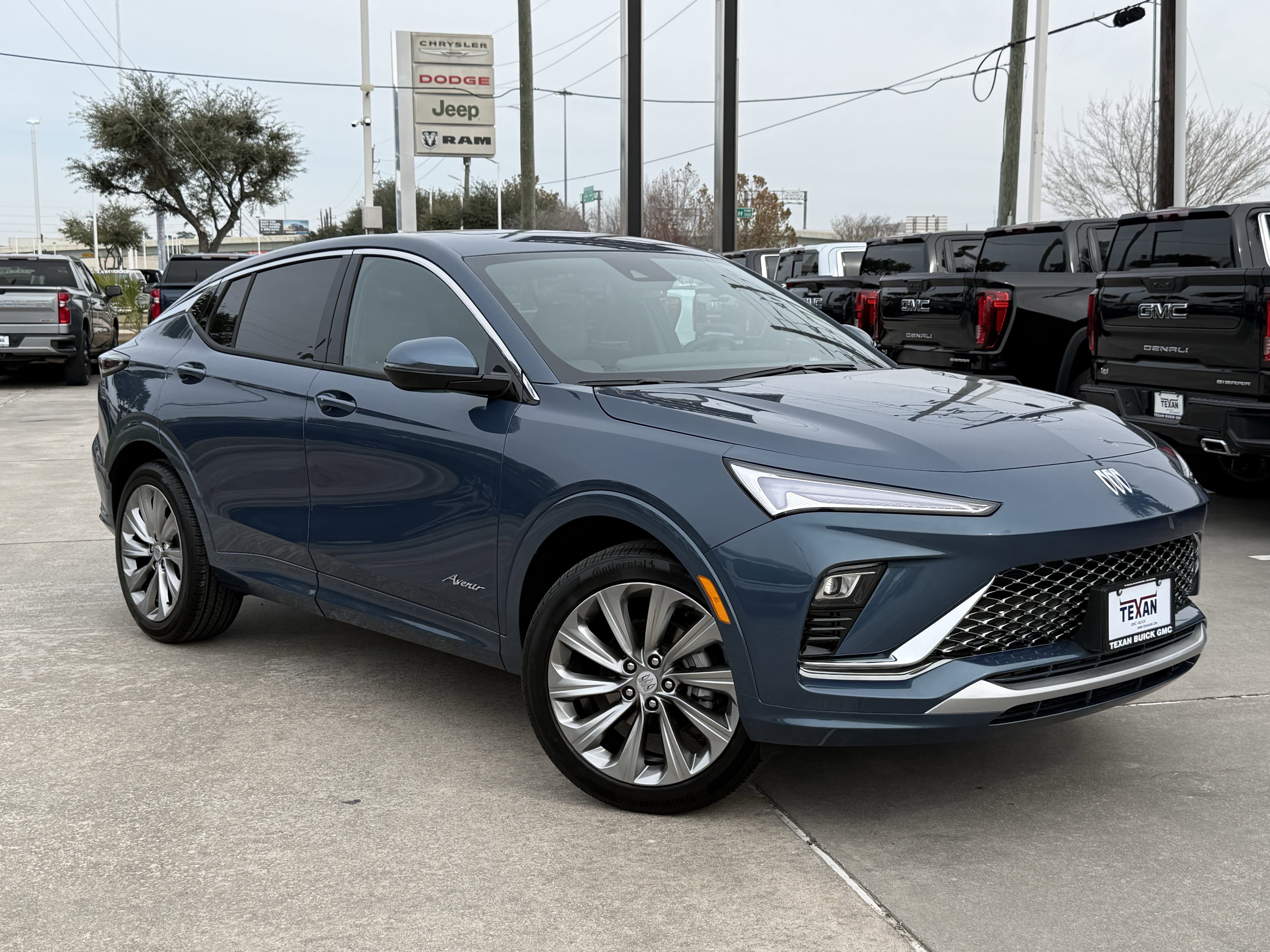 Used 2026 Buick Envista Avenir image 1