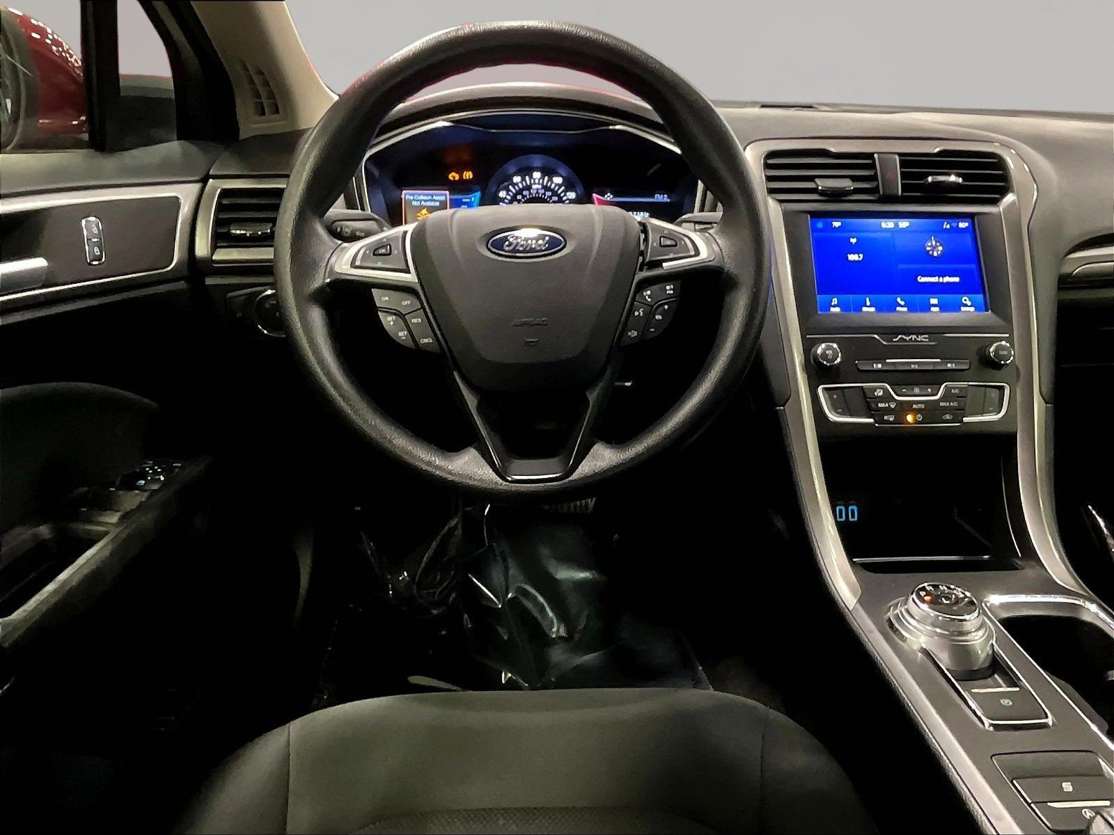 Used 2020 Ford Fusion SE FWD image 7