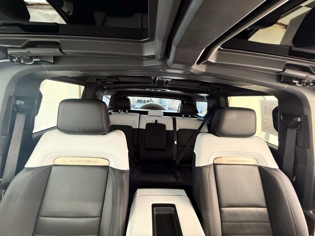 Used 2024 GMC Hummer EV 2X w/ LPO, Illumination Package AWD/4WD image 35