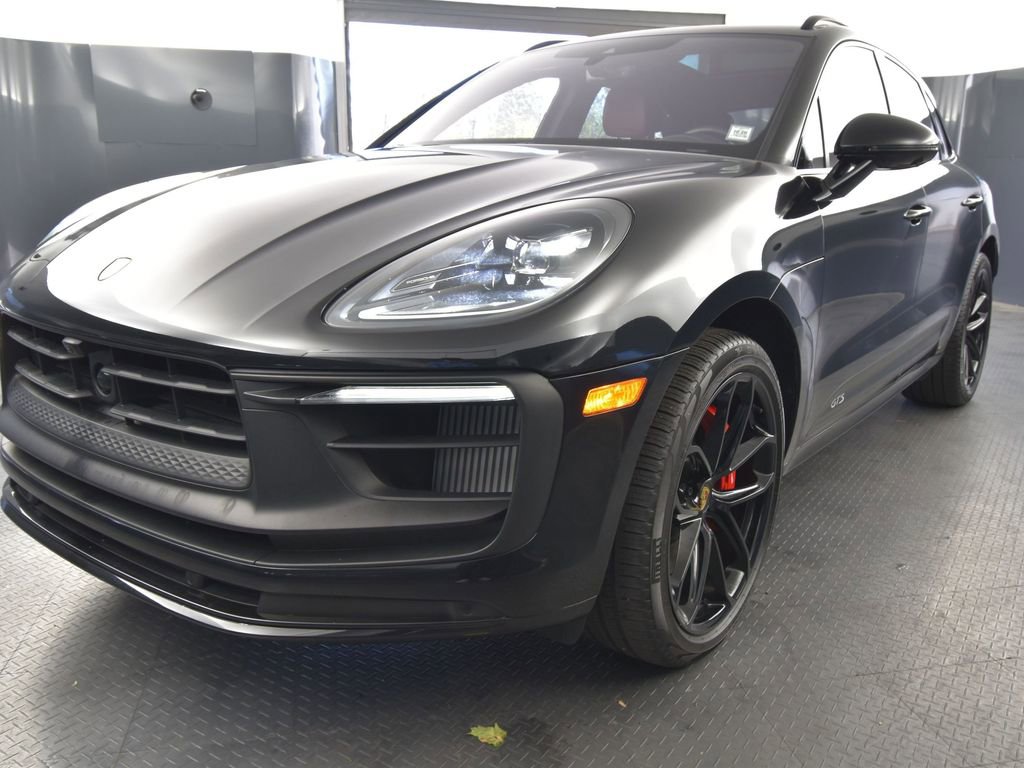 Certified 2024 Porsche Macan GTS AWD/4WD image 40