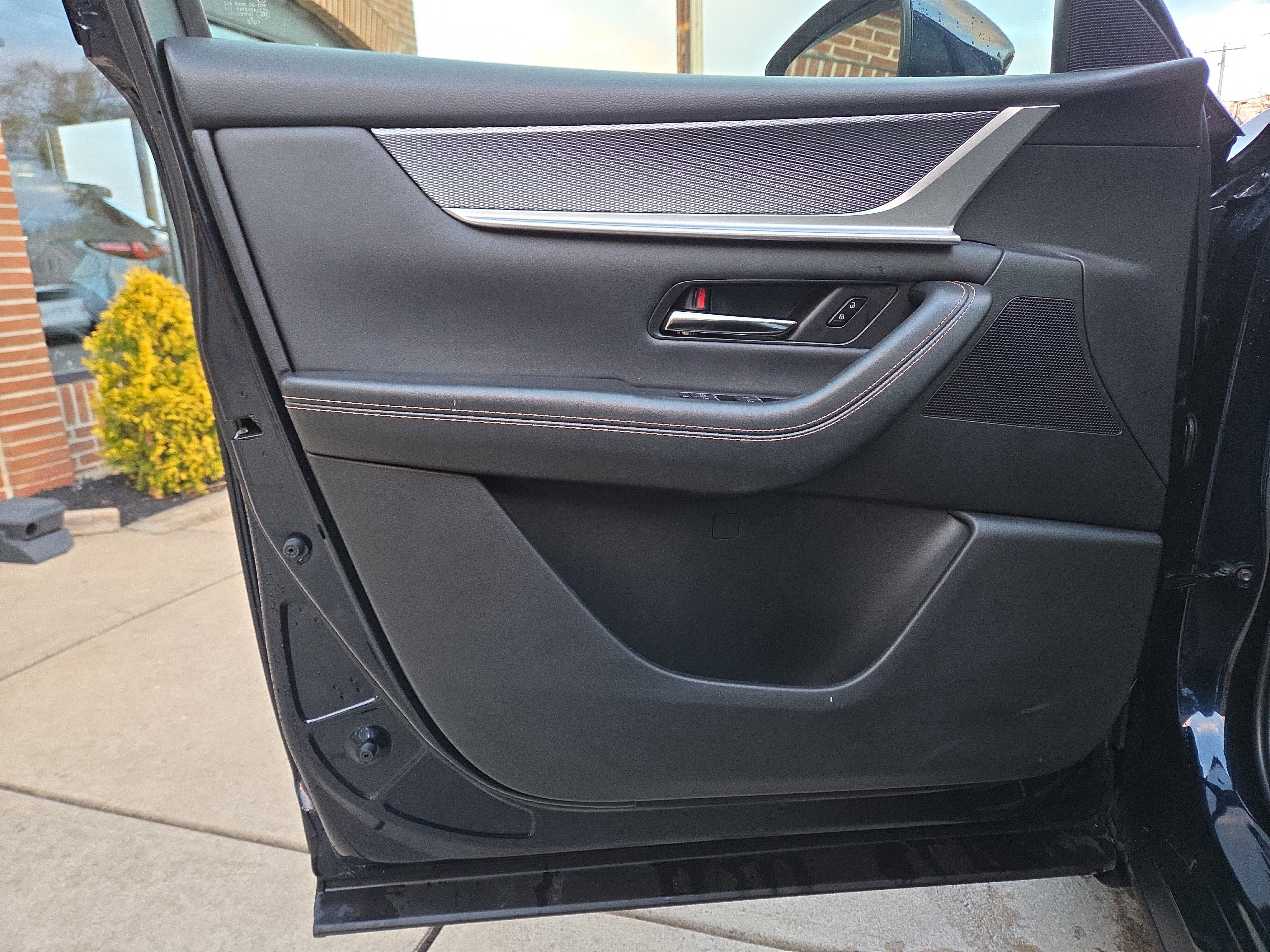 Used 2025 MAZDA CX-90 3.3 Turbo w/ Preferred Package image 16