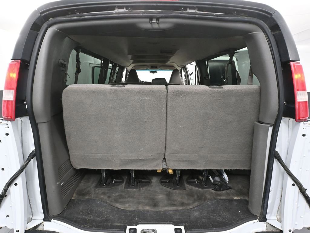 Used 2017 Chevrolet Express 3500 LT w/ LT Preferred Equipment Group image 30