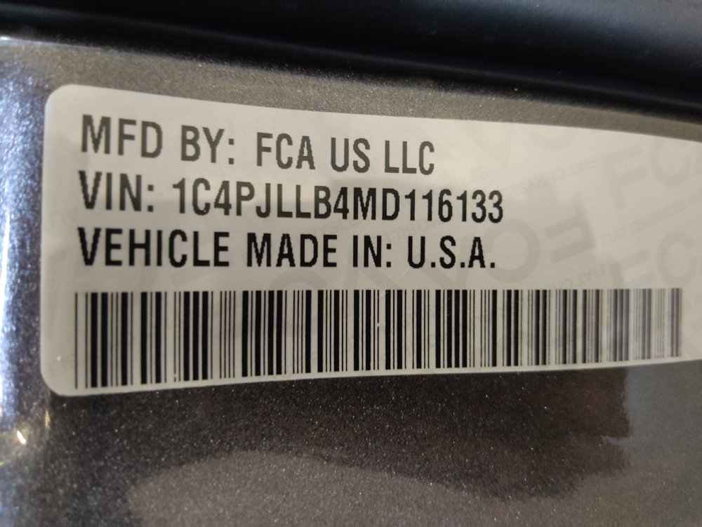 Used 2021 Jeep Cherokee Latitude Plus FWD image 33