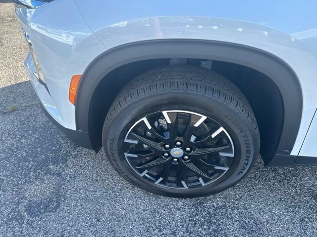 New 2026 Chevrolet Traverse LT w/ Sun and Wheel Package FWD image 10