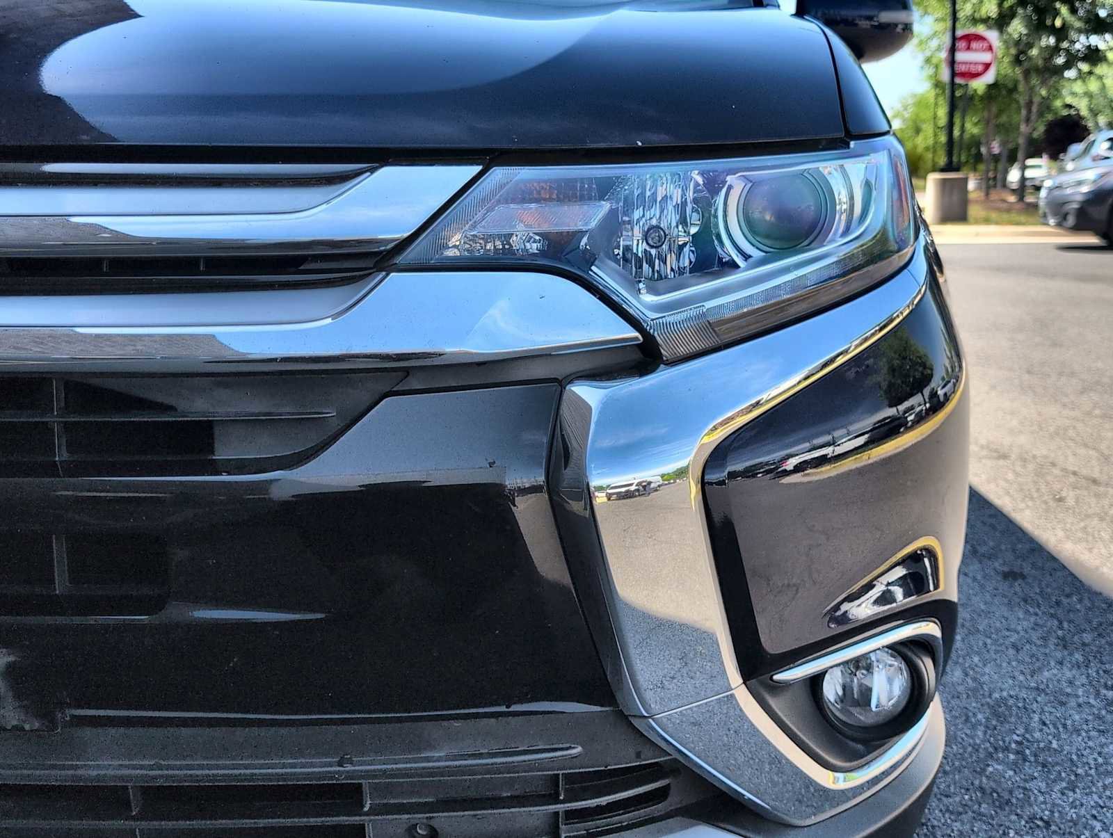Used 2016 Mitsubishi Outlander SEL AWD/4WD image 11