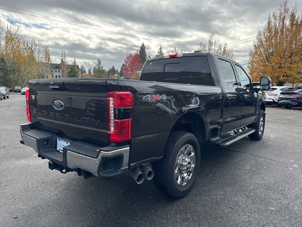 Used 2024 Ford F350 Lariat image 7