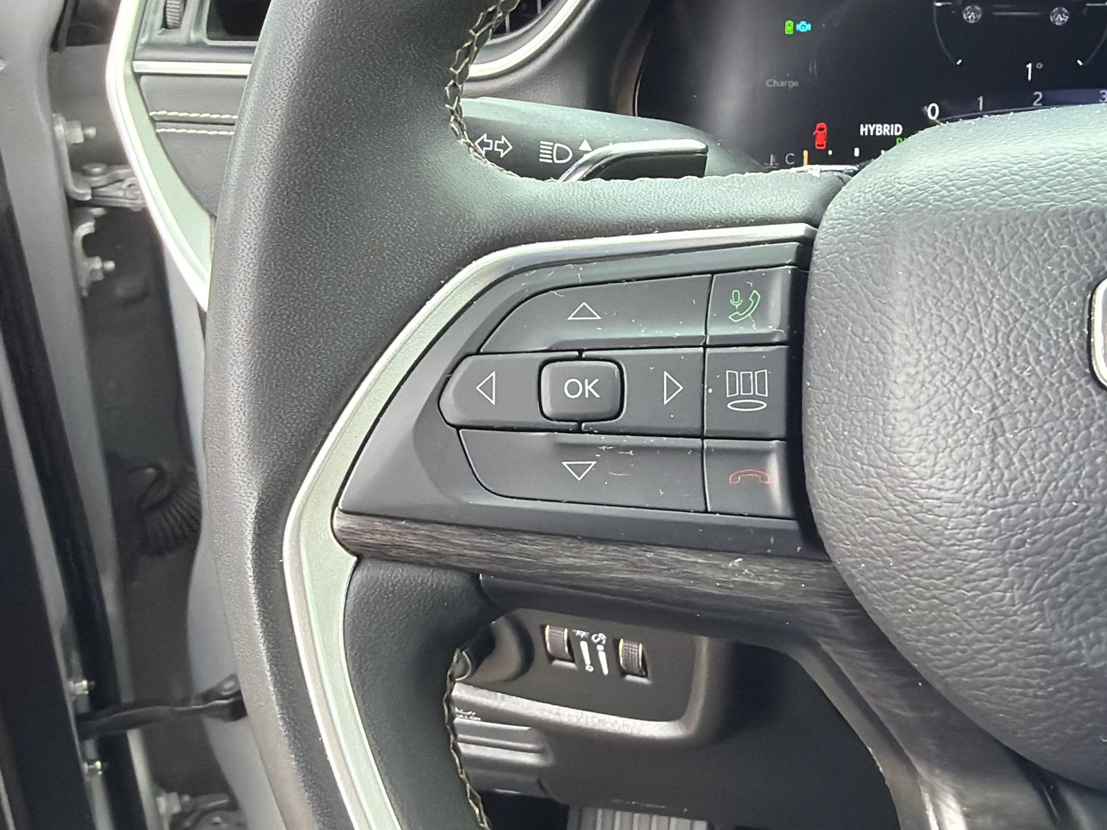 Used 2024 Jeep Grand Cherokee Limited 4xe AWD/4WD image 25