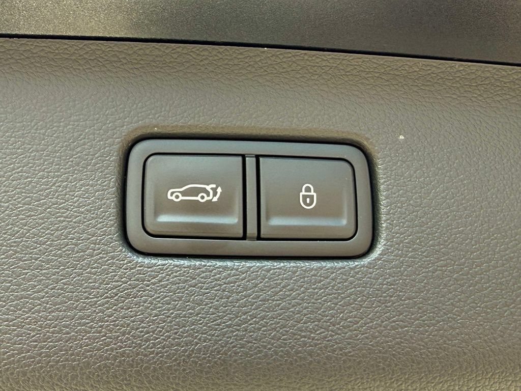 Used 2026 Genesis GV80 2.5T AWD/4WD image 18