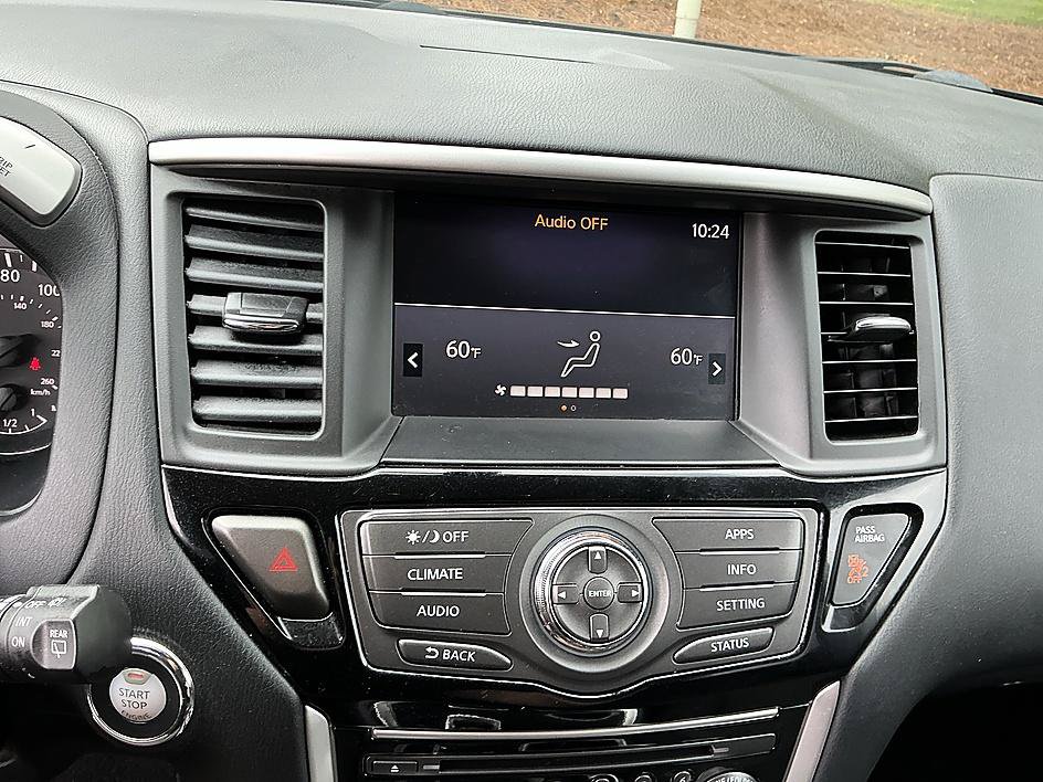 Used 2020 Nissan Pathfinder S AWD/4WD image 16