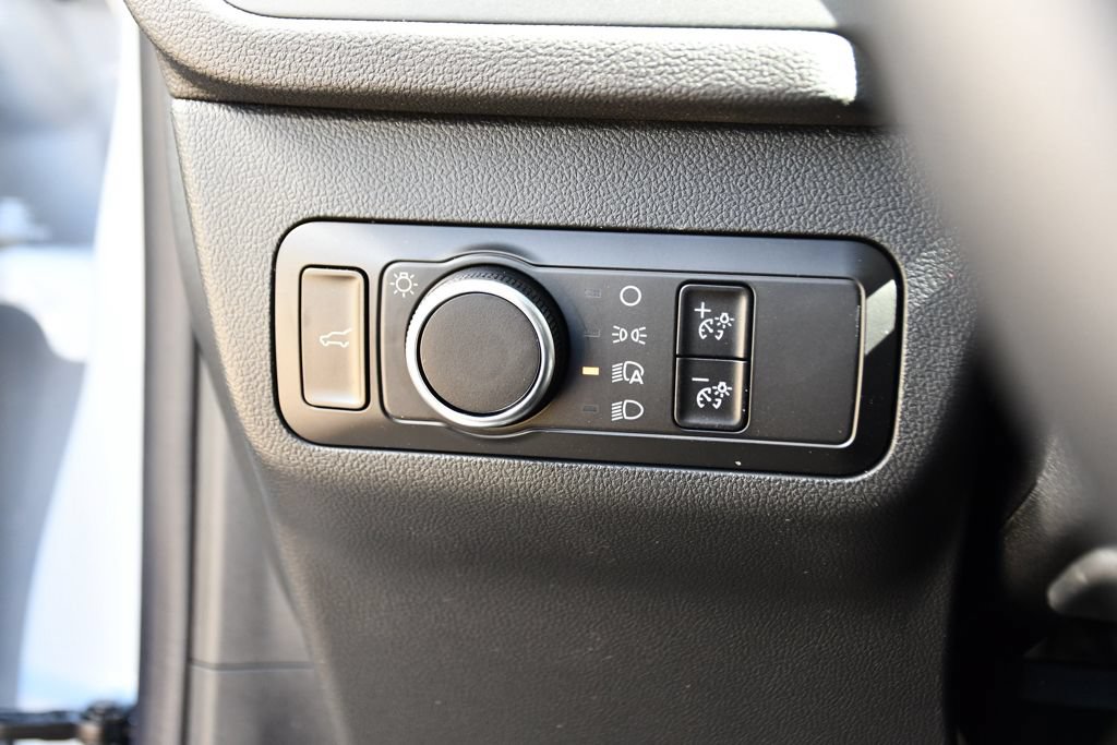 Used 2025 Ford Escape Active w/ Tech Pack #1 AWD/4WD image 32