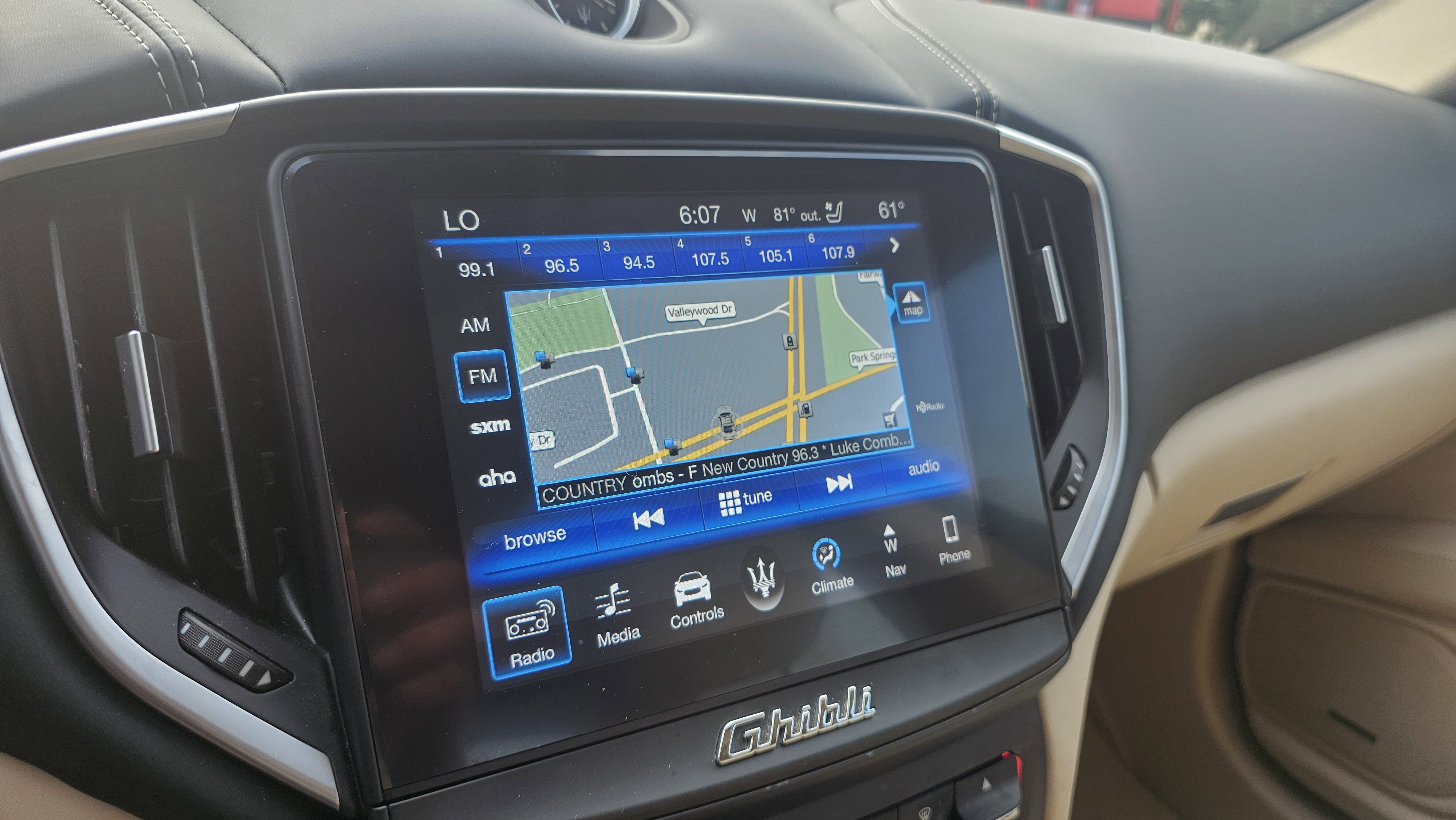 Used 2018 Maserati Ghibli GranLusso image 38