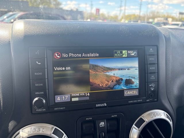 Used 2017 Jeep Wrangler Unlimited Sahara w/ Connectivity Group AWD/4WD image 20