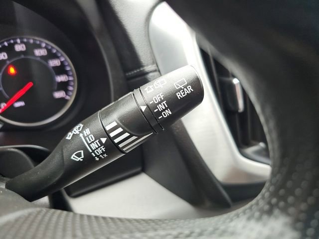 Used 2024 GMC Terrain SLE w/ Driver Convenience Package image 45