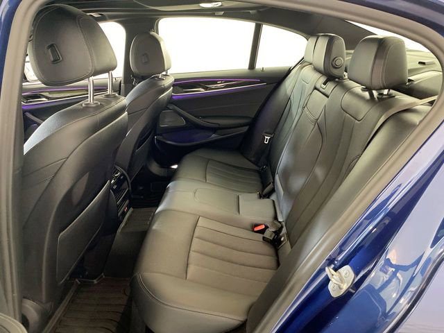 Used 2021 BMW 530i xDrive w/ Premium Package image 28