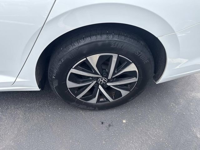 Used 2023 Volkswagen Jetta S image 15