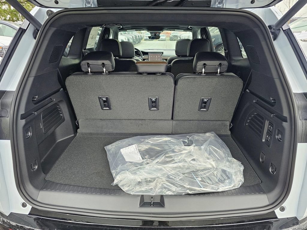 New 2026 GMC Acadia Denali Ultimate AWD/4WD image 14