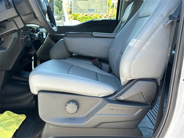 New 2026 Ford F350 XL image 9