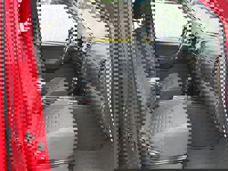 Used 2007 Nissan Frontier NISMO image 30