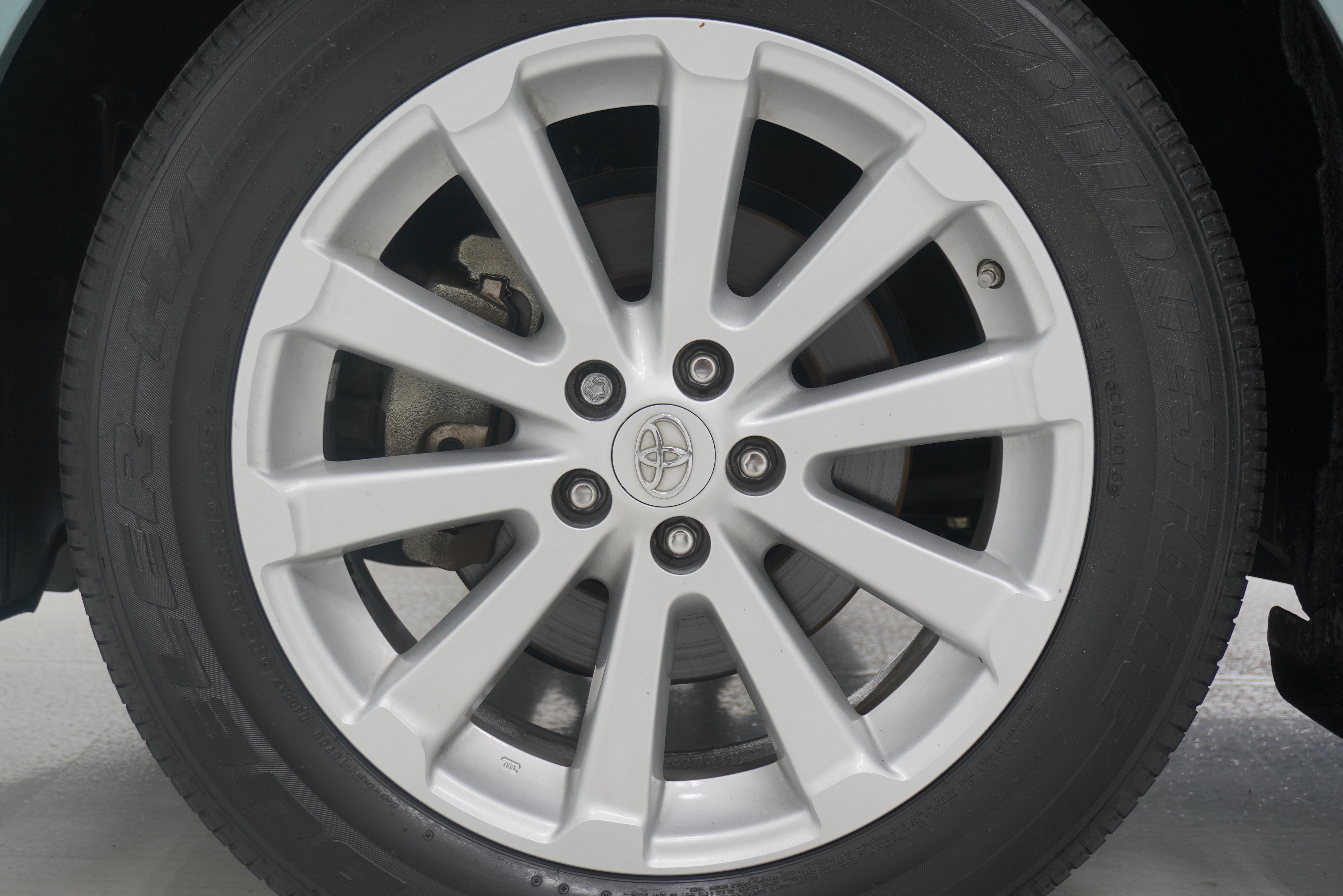 Used 2010 Toyota Venza FWD image 22