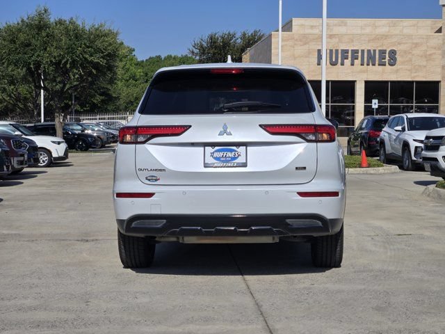 Used 2023 Mitsubishi Outlander SEL AWD/4WD image 7