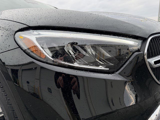 Used 2025 Mercedes-Benz GLC 350e 4MATIC image 10