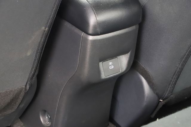 Used 2025 Nissan Versa SV FWD image 17