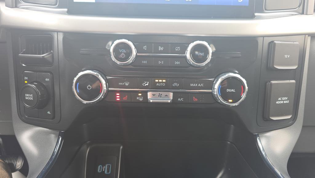 Certified 2022 Ford F150 XLT w/ Equipment Group 302A High image 25