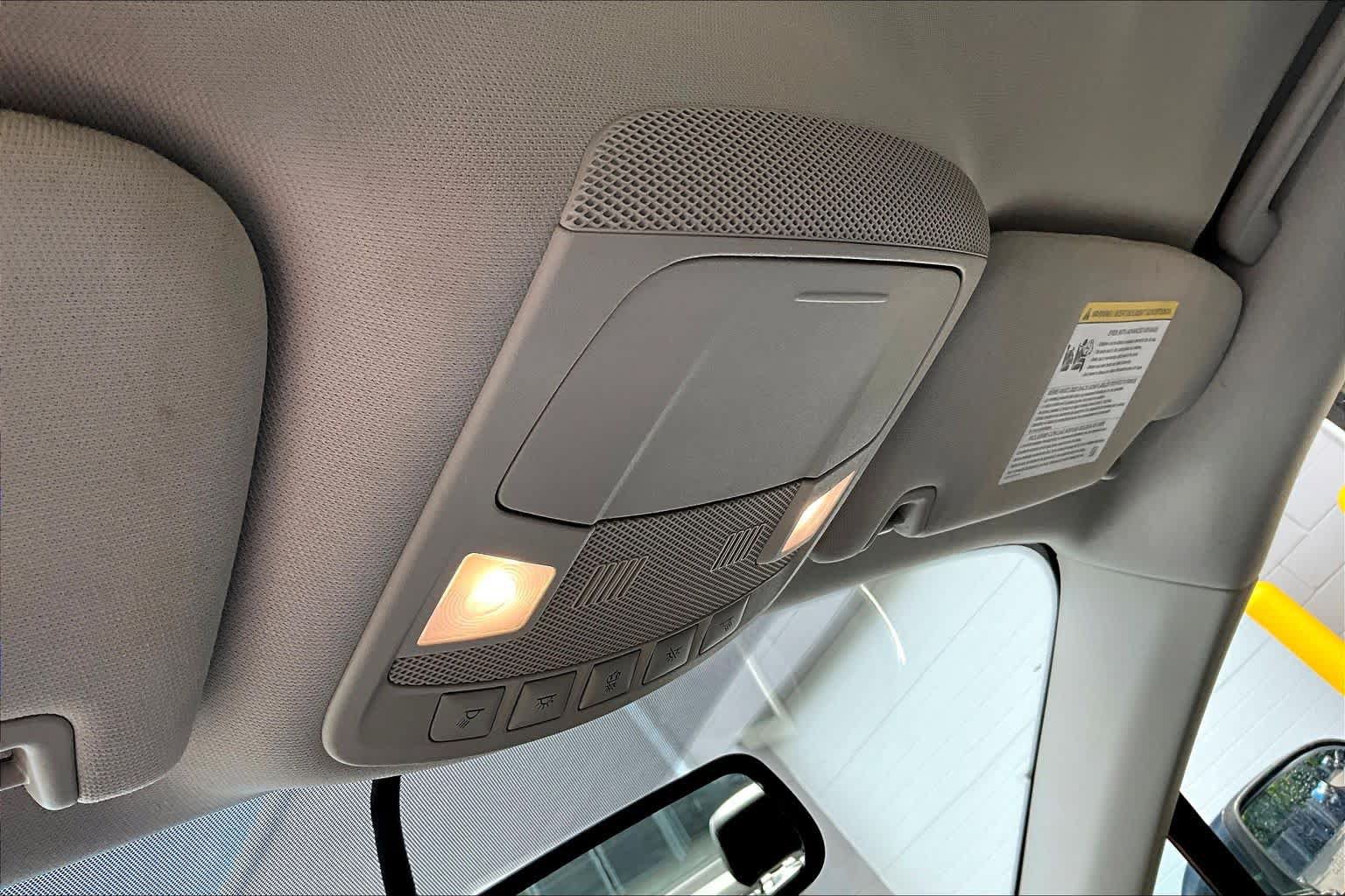 Used 2018 Ford Fusion SE w/ Fusion SE Technology Package FWD image 35