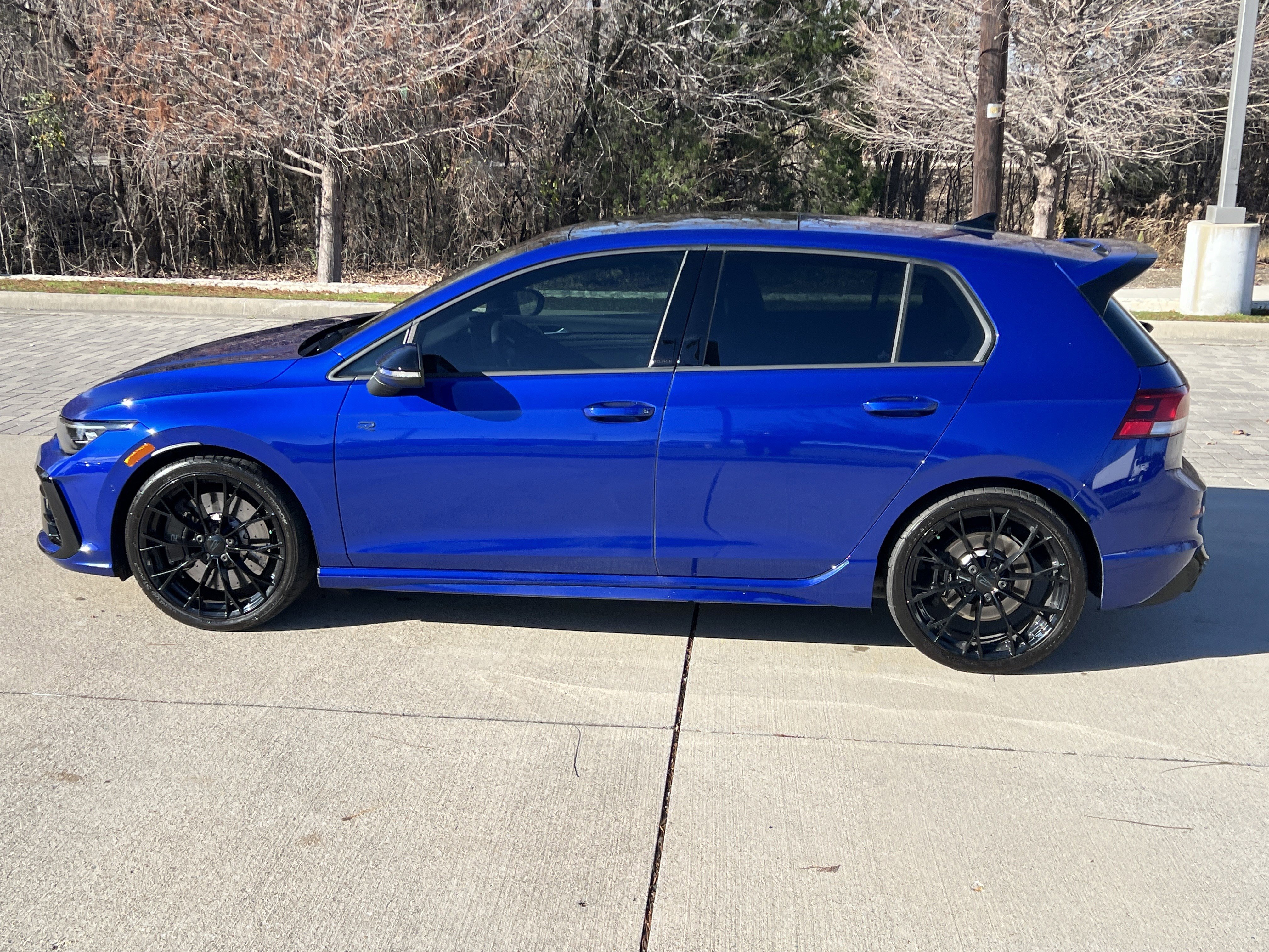 Certified 2025 Volkswagen Golf R Black Edition image 7