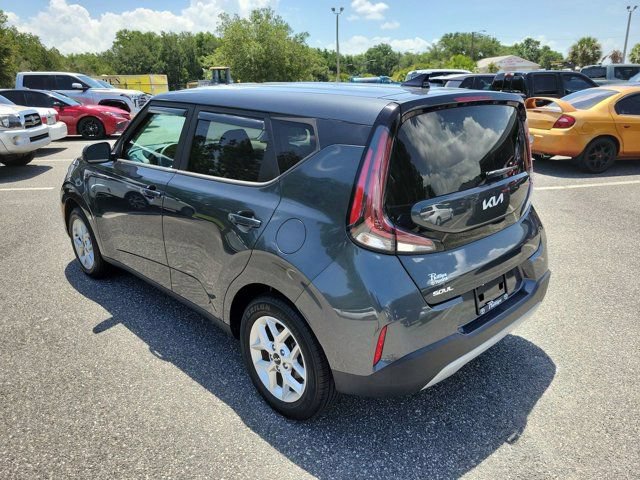 Used 2024 Kia Soul LX w/ Option Group 015 FWD image 12