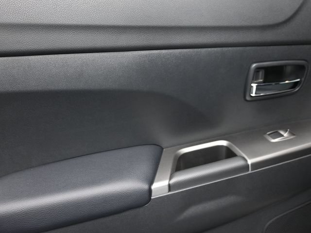 New 2026 Mitsubishi Outlander Sport SE AWD/4WD image 9