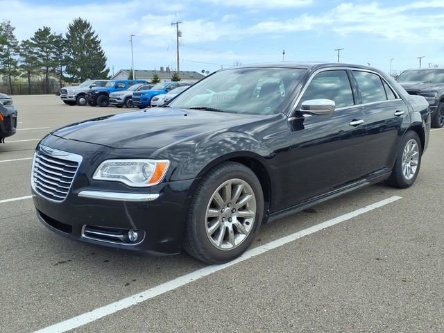 Used 2013 Chrysler 300 C RWD image 1