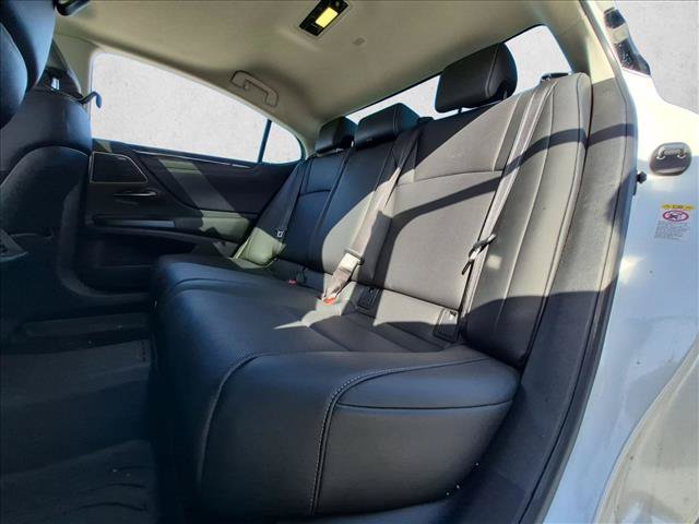 Used 2019 Lexus ES 350 w/ Premium Package FWD image 18