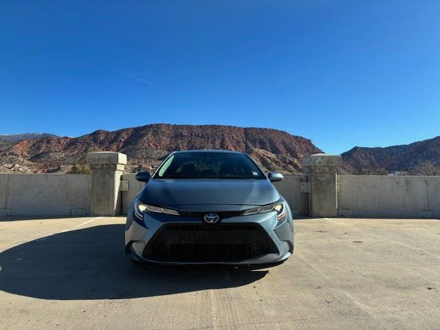 Used 2021 Toyota Corolla LE image 5