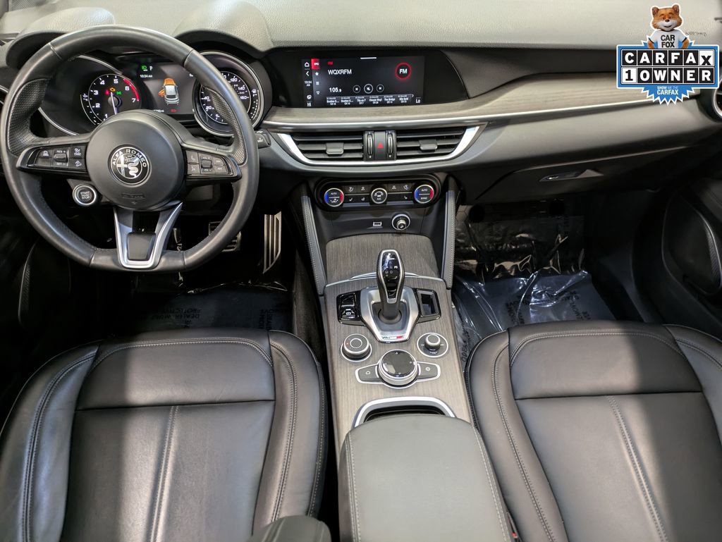 Used 2023 Alfa Romeo Stelvio Ti AWD/4WD image 24