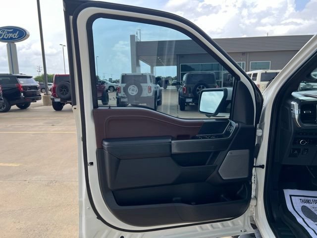 Used 2023 Ford F150 Lariat AWD/4WD image 13