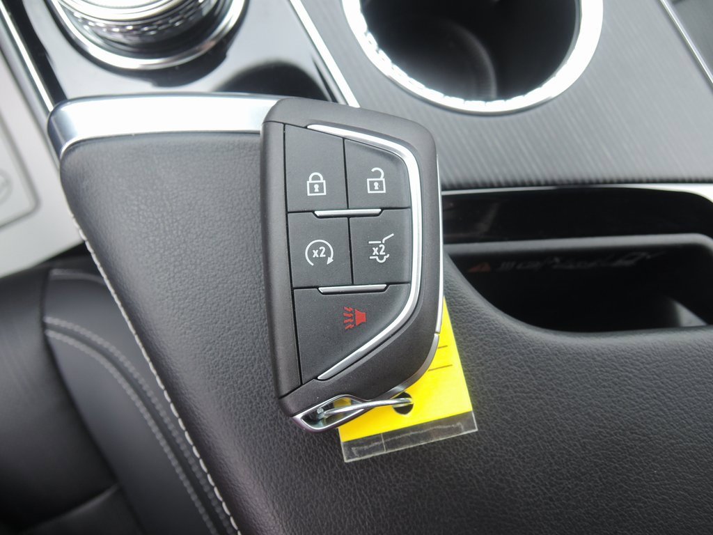 Used 2024 Cadillac Lyriq Luxury w/ LPO, Floor Liner Package image 23