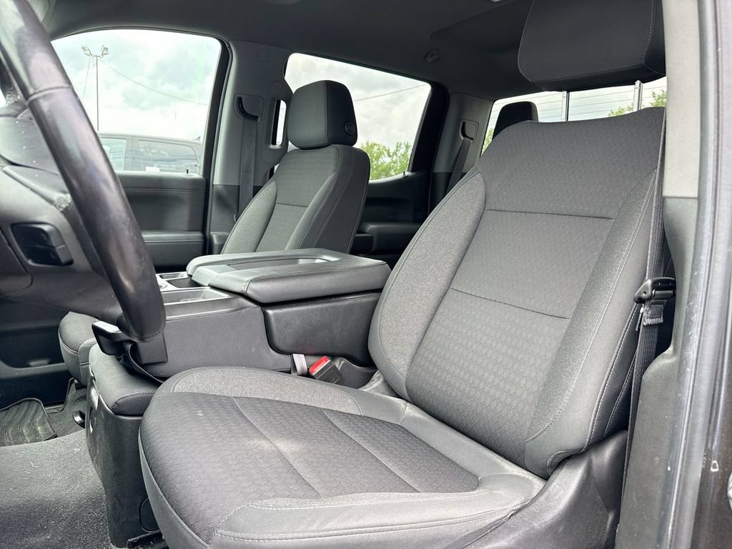 Used 2021 Chevrolet Silverado 1500 LT AWD/4WD image 11